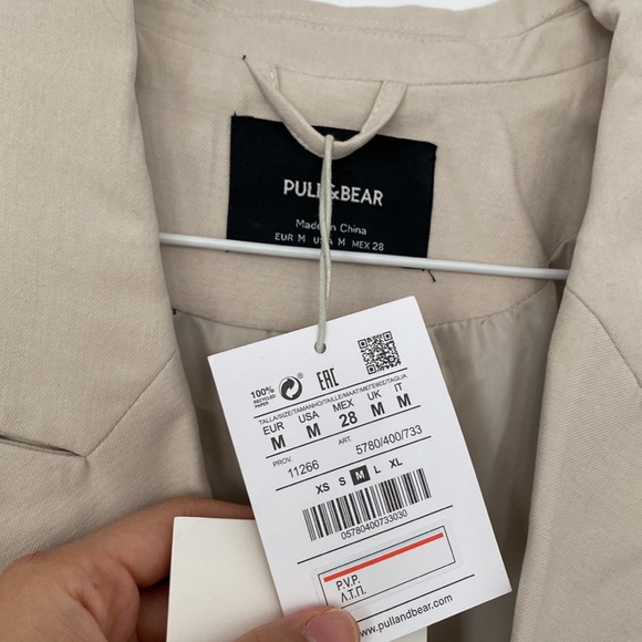 Pull&Bear double breasted Beige blazer (NWT) - Picture 7 of 14